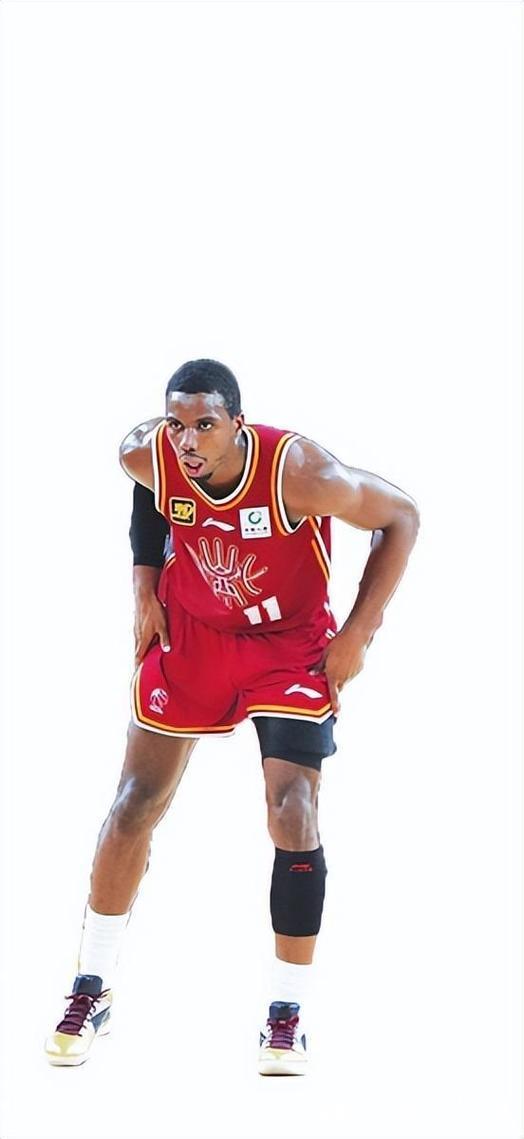 迪亚洛快攻持球上篮命中 不幸伤退 迪亚洛快攻持球上篮命中 不幸伤退